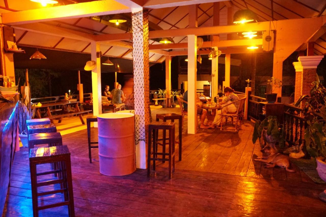 The Boathouse Ξενοδοχείο Ban Dondét Εξωτερικό φωτογραφία